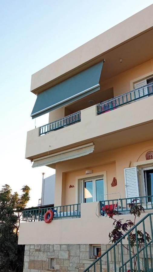 ISALO Villa Makrýgialos Esterno foto